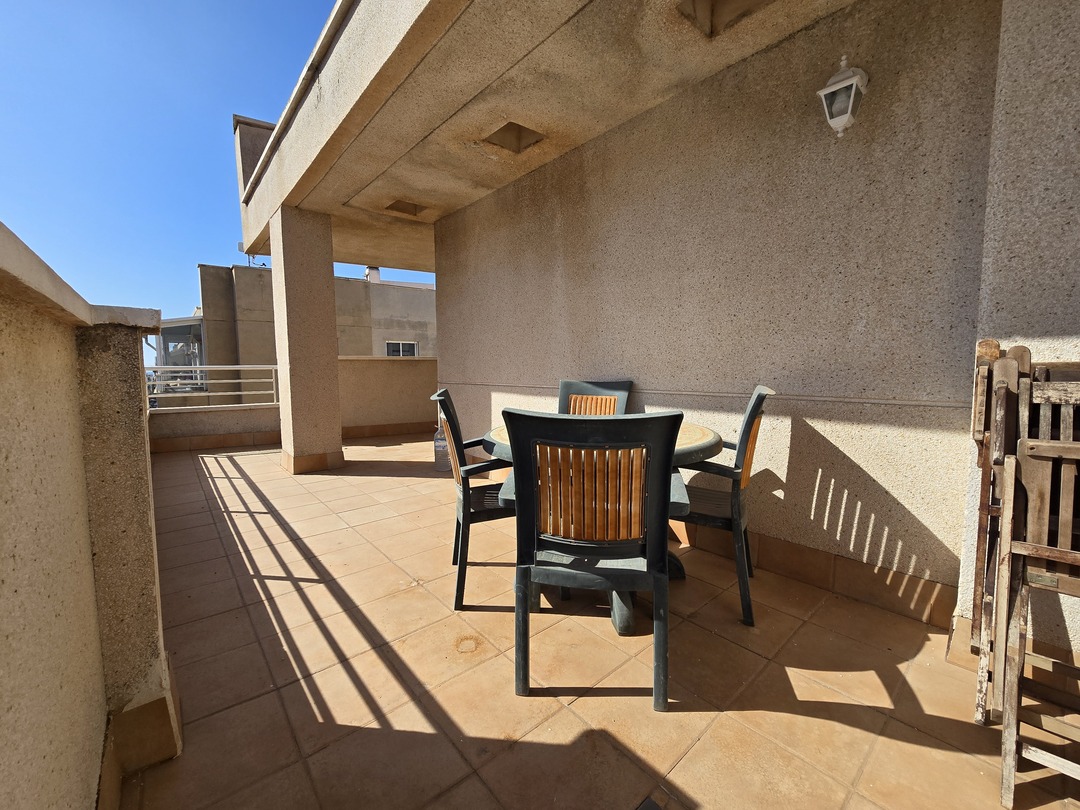 Ático con vistas al mar a 300m de la playa en Acequión, Torrevieja — 3 dorm.