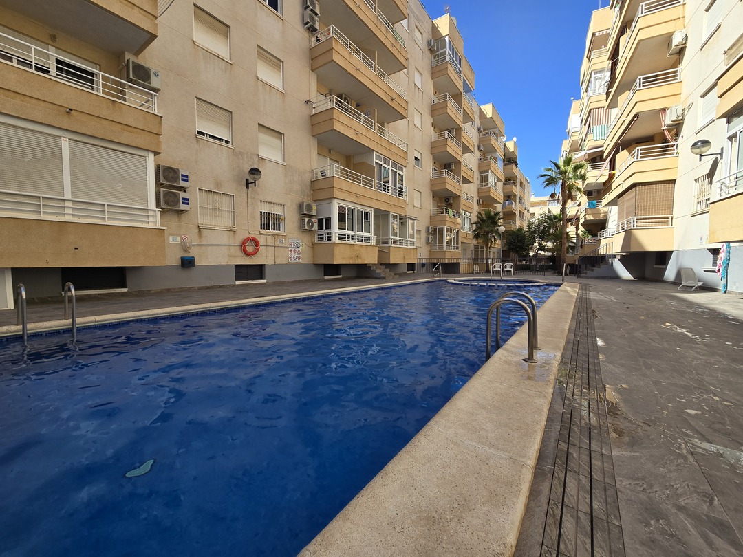 Ático con vistas al mar a 300m de la playa en Acequión, Torrevieja — 3 dorm.