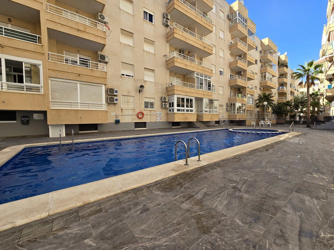Ático con vistas al mar a 300m de la playa en Acequión, Torrevieja — 3 dorm.