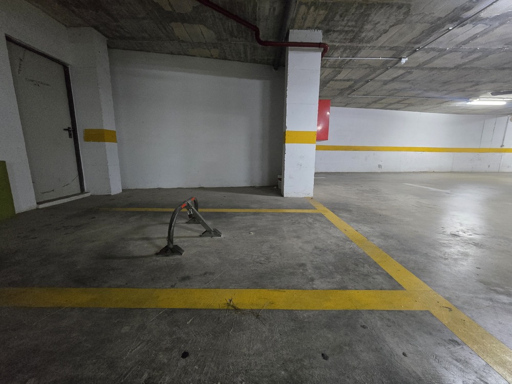 Parking privado en La Loma, Torrevieja — a 700 metros de la brisa marina